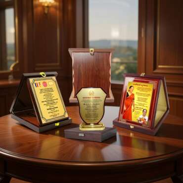 Wooden Memento plaques with box